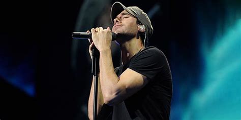  Fiesta de la Música: The Unforgettable Night Enrique Iglesias Brought Madrid to its Feet!